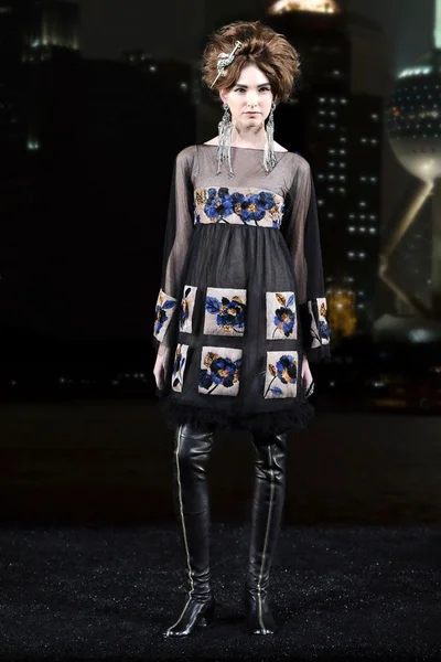 Look 54